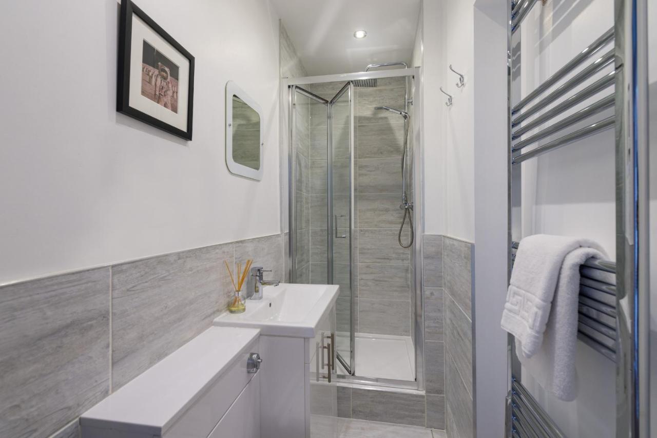 Royal Mile Modern Apartment 爱丁堡 外观 照片