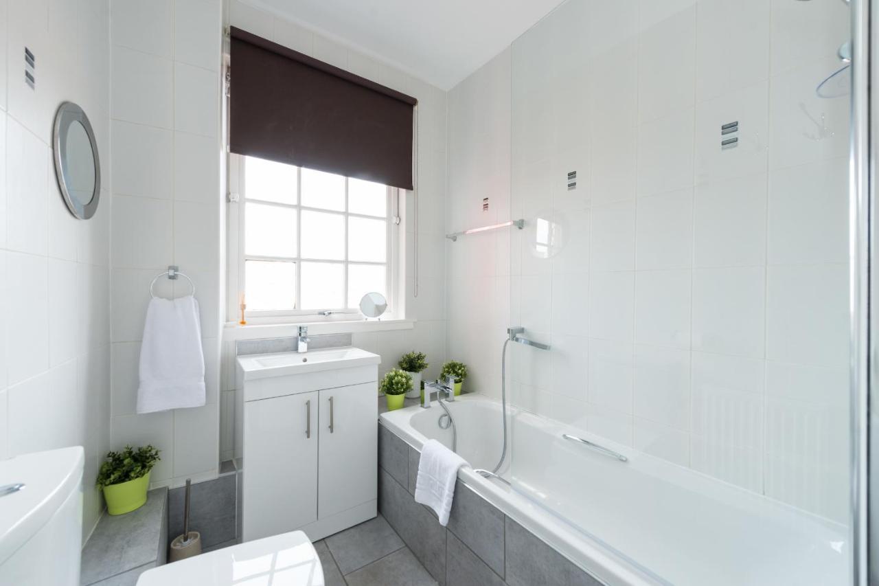 Royal Mile Modern Apartment 爱丁堡 外观 照片