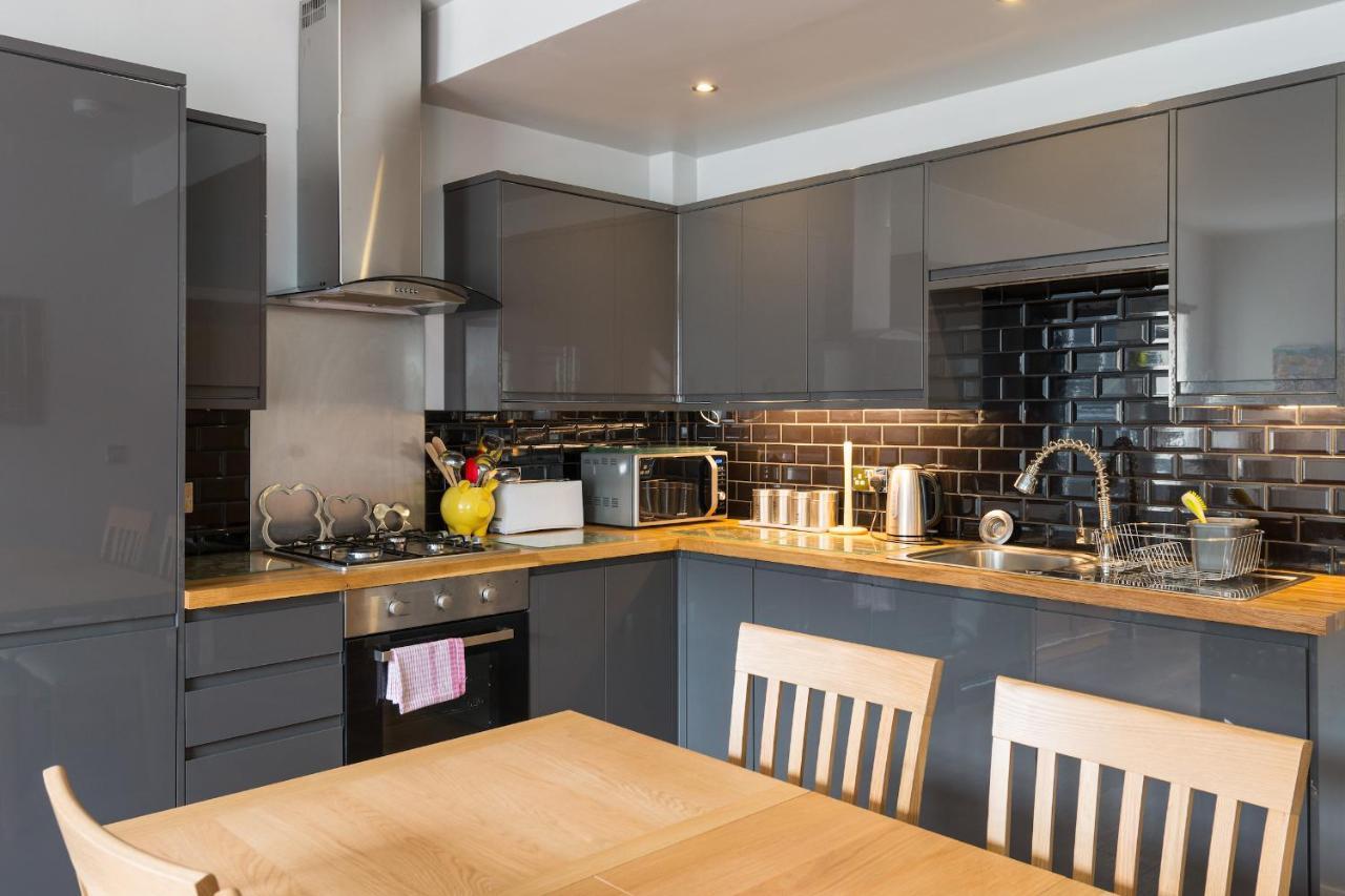 Royal Mile Modern Apartment 爱丁堡 外观 照片
