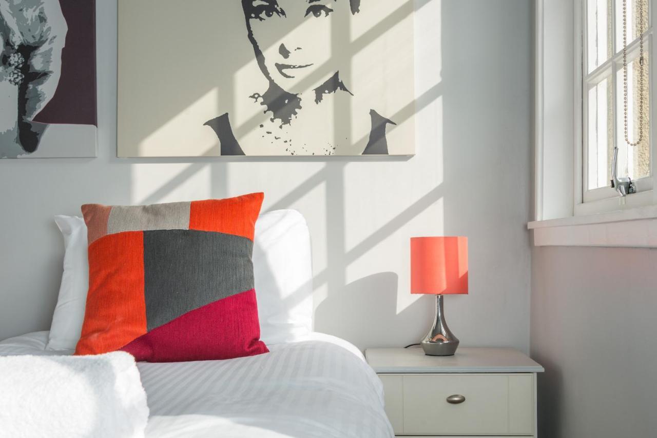 Royal Mile Modern Apartment 爱丁堡 外观 照片
