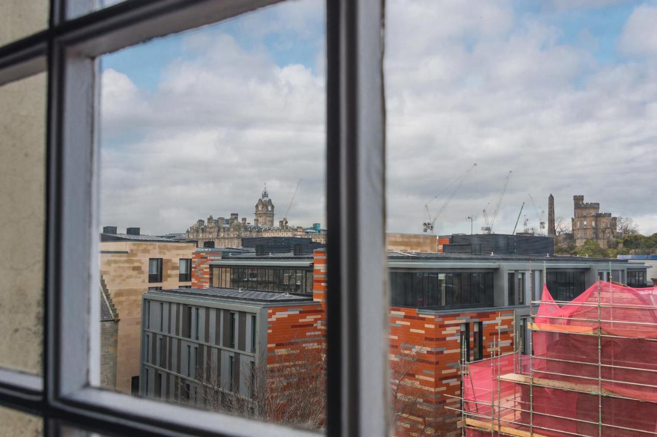 Royal Mile Modern Apartment 爱丁堡 外观 照片